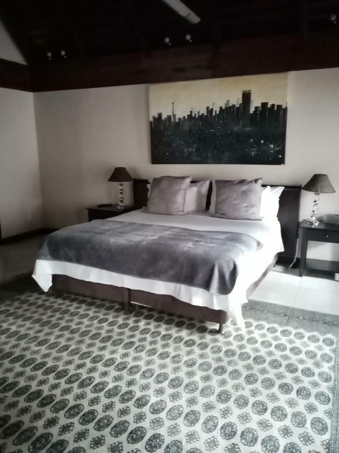No66 Sandton Lodge Johannesburg Exteriör bild